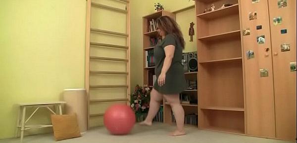  Fitness instructor fucks huge boobs BBW